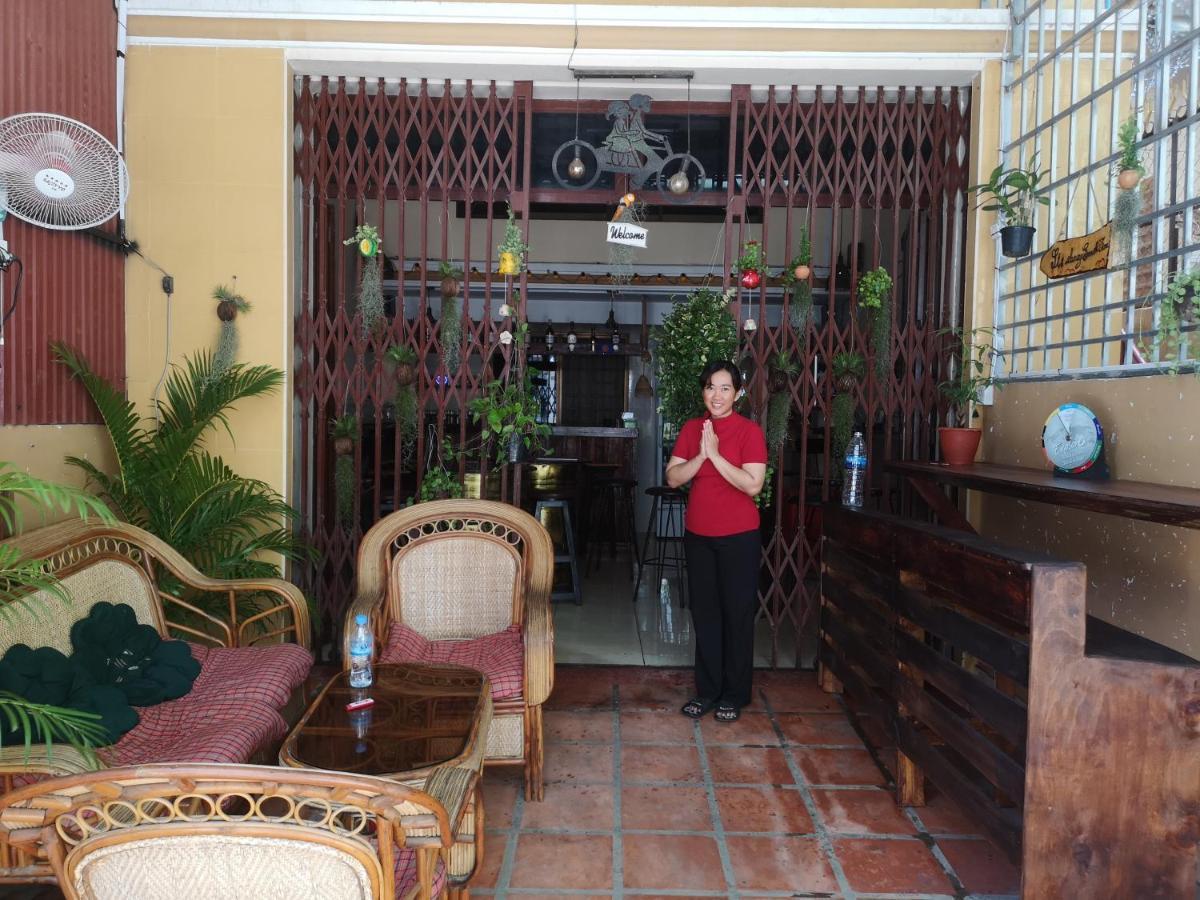 Peri Evi Hostel Phnom Penh Bassac Lane ภายนอก รูปภาพ