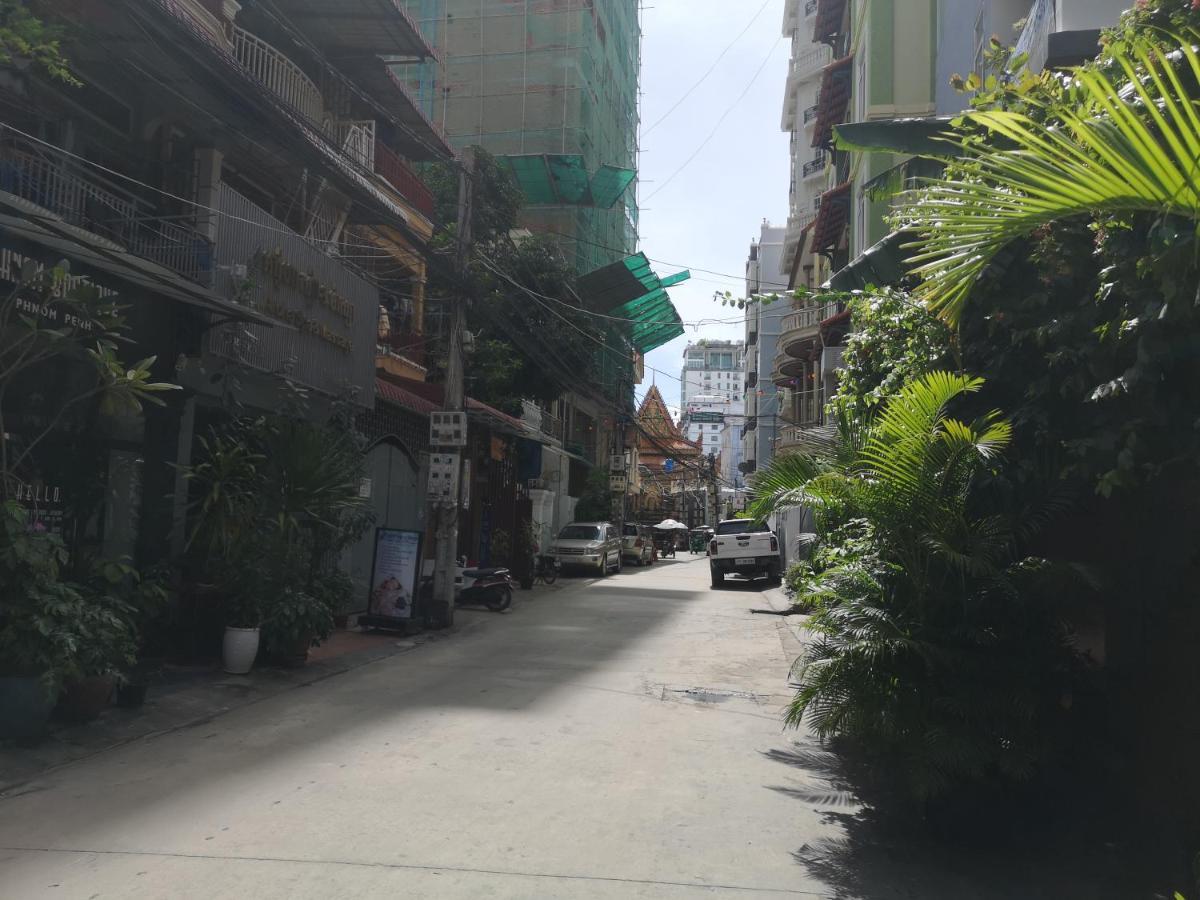 Peri Evi Hostel Phnom Penh Bassac Lane ภายนอก รูปภาพ