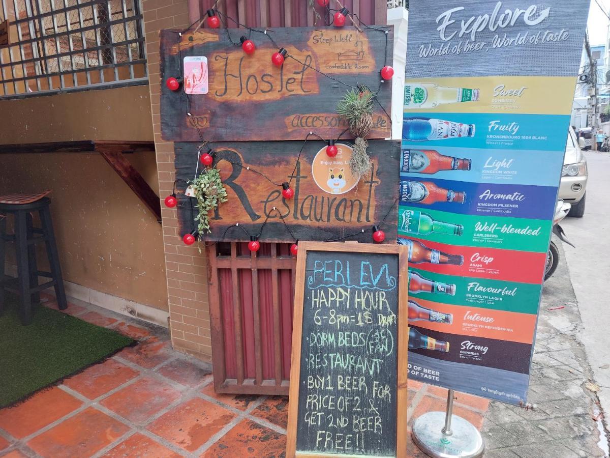 Peri Evi Hostel Phnom Penh Bassac Lane ภายนอก รูปภาพ