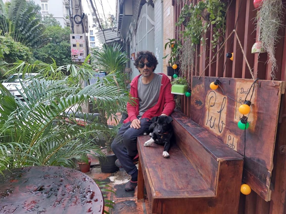 Peri Evi Hostel Phnom Penh Bassac Lane ภายนอก รูปภาพ